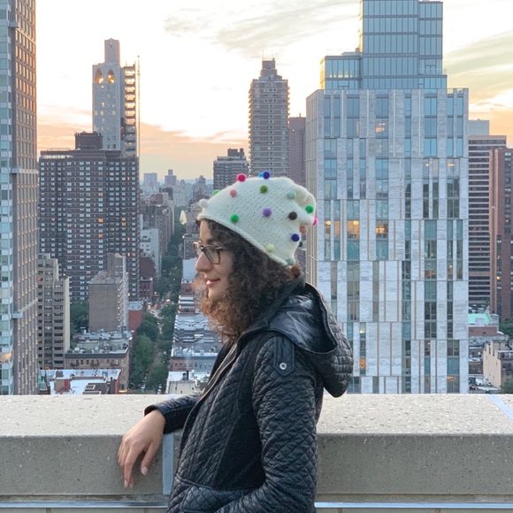 Cupcake Hat - Picture 2 of 4